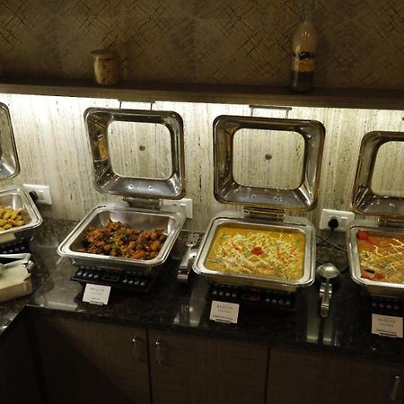 Anaya Beacon Hotel, Jāmnagar Zewnętrze zdjęcie